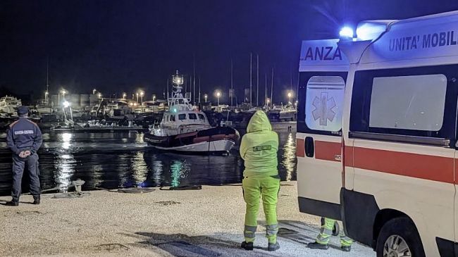 Pantelleria: la Guardia Costiera salva un marinaio colto da malore a 25 miglia dalla costa