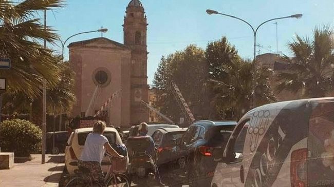 “Una punta di Sal”. “Basta con i fatti. Vogliamo promesse”