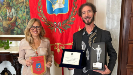 Marsala, la sindaca Patti incontra il cantautore Francesco Di Paola, vincitore del Premio «Lucio Dalla»
