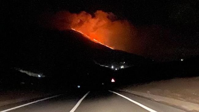 Gravissimo incendio sta devastando il Monte Sparagio