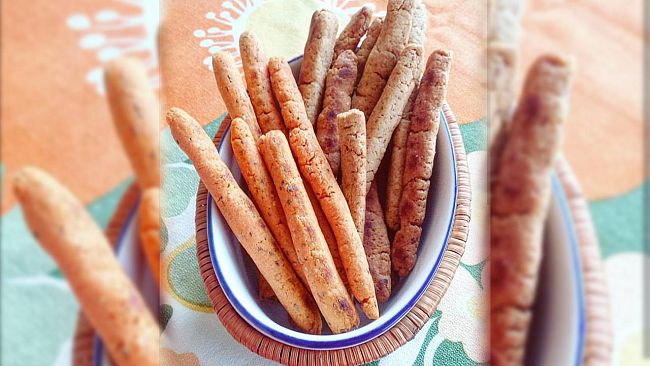 “La ricetta della Domenica”. I gustosi grissini di legumi