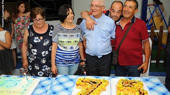Orgoglio Castelvetranese formula gli auguri a Don Baldassare Meli