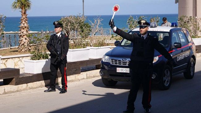 Trapani: 18enne arrestato dai Carabinieri per spaccio