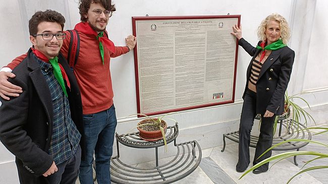 Trapani, ANPI dona al Comune una copia anastatica della Costituzione Italiana