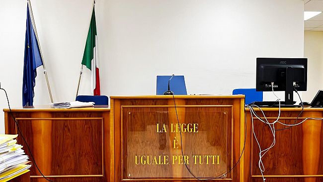 Petrosino, condannati tutti gli imputati per danneggiamento, lesioni, incendio