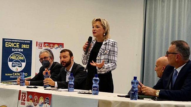 Erice, Catalano presenta il suo progetto: «Sono la candidata con le mani libere»