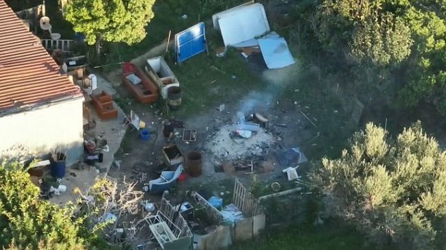 ​Trapani. Scoperta discarica abusiva in via Salemi con incendio di rifiuti, individuato il presunto responsabile