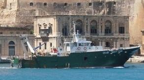 Centinaia di migranti in mare, anche 6 pescherecci mazaresi impegnati a recuperare dei corpi