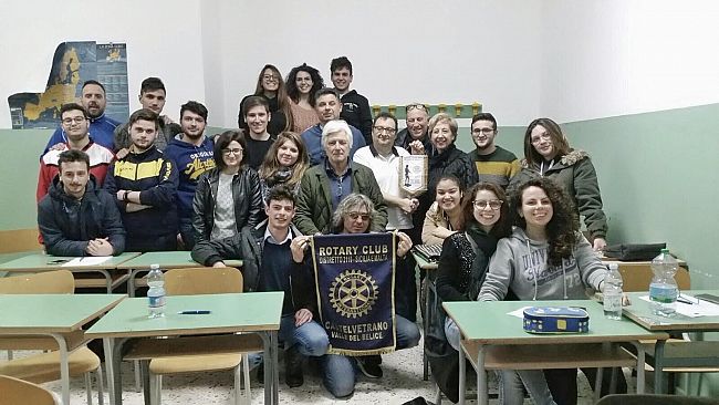 “ A lezione di pronto soccorso con il Rotary Club”