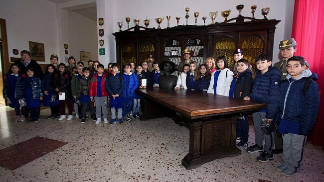 L’esercito incontra la scuola
