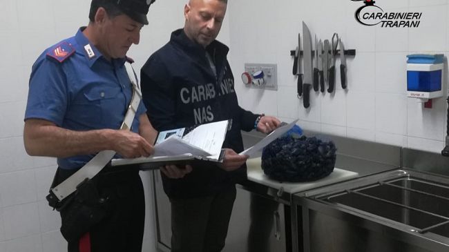 Petrosino, disposta la chiusura immediata di un ristorante per problematiche igieniche