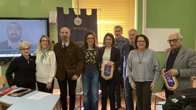 Sciascia entra in classe: al Ruggero Settimo incontro con il Rotary Club 