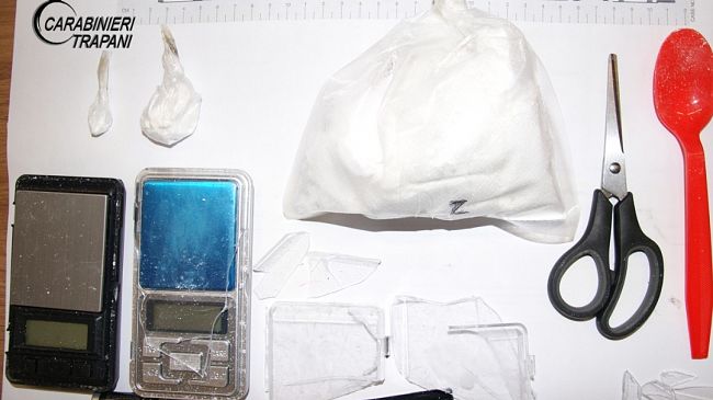​Alcamo, arrestata coppia di 30enni con 200 grammi di cocaina