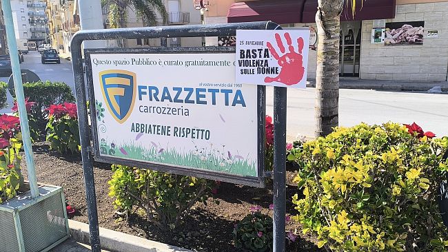 Mazara, l'iniziativa della Carrozzeria Frazzetta per la Giornata internazionale contro la violenza sulle donne