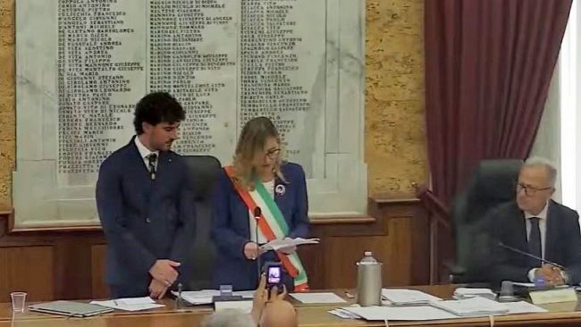 Nuovo Consiglio a Marsala: giura Andreana Patti; Maniscalco è eletto presidente, Cavasino vice