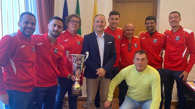 Mazara. Il sindaco Quinci accoglie al Palazzo di Città l'Asd Mokarta Calcio 