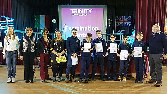 Per il TRINITY in scena ALICE IN WONDERLAND al II Circolo Ruggero Settimo