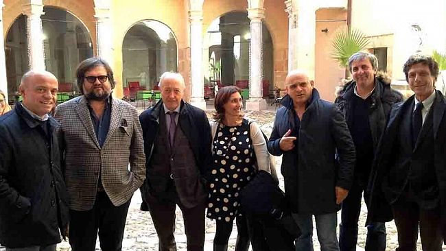 “Museo del Marsala”: incontro aperto ai produttori: sopralluogo a Palazzo Fici, futura sede dell’esposizione