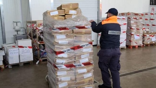 Mazara, la Guardia costiera sequestra quasi 5 tonnellate di prodotti ittici