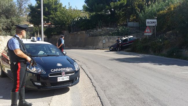 Alcamo, sorpreso a rubare in casa dai proprietari. Arrestato dai Carabinieri