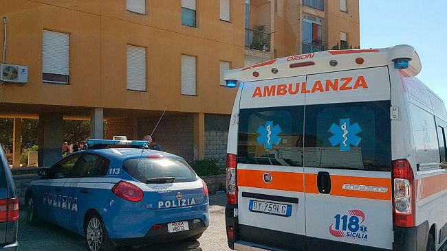VIDEO – Sul posto del duplice delitto dei giovani coniugi a Mazara Due. Indagini in corso.