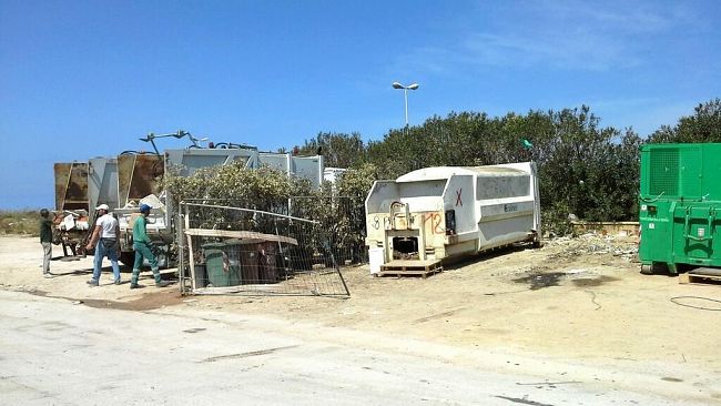 Isole ecologiche. Si sistemano le aree “Salato” e “Signorino”
