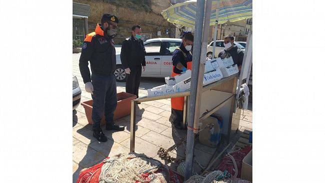Castellammare del Golfo, donati 70 kg di pesce alle famiglie bisognose