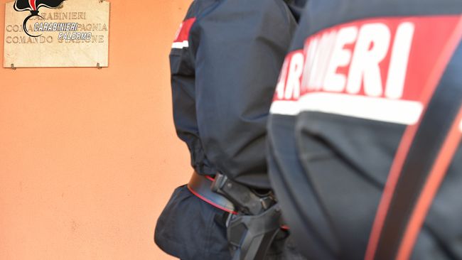 Partinico, arrestato un 55enne per furto di energia e droga
