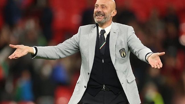 Addio a Luca Vialli, grande uomo e sublime attaccante