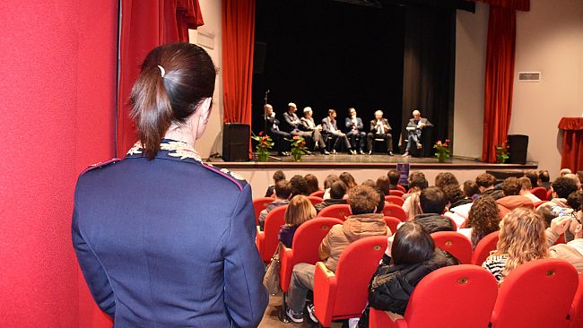 Campobello, questa mattina incontro su “Mafia e droga: quali pericoli per il territorio” organizzata da Polizia di Stato