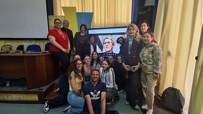Coraggio, legalità e giustizia: una testimonianza al Liceo Adria-Ballatore per orientare le scelte future degli studenti