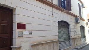 “La Voce”: “La Giunta Cristaldi paga affitti inutili”