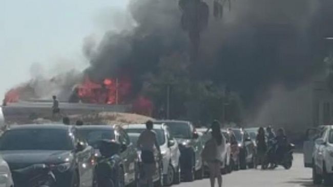 Grave incendio al lido Monnalisa a Tre Fontane
