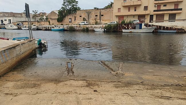 Mazara, dragaggio del porto canale: un'altra estate di promesse affondate... 