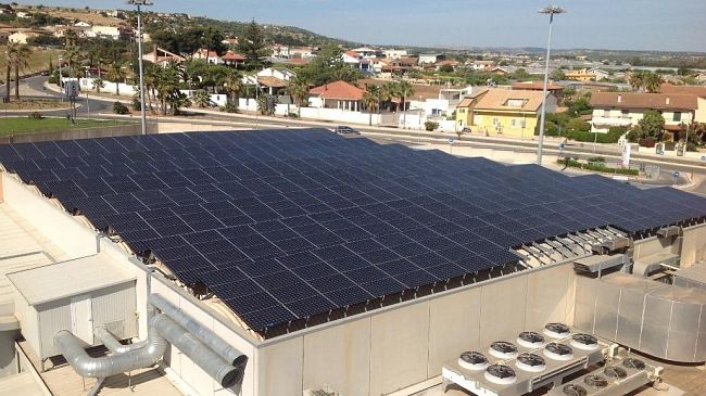 Operaio muore folgorato In un parco fotovoltaico tra Menfi e Santa Margherita Belice