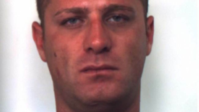 Tradito dai mutandoni per pochi spicci: pregiudicato arrestato dai Carabinieri