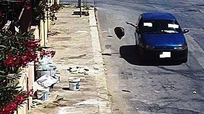 Trapani, non pagano le multe per abbandono dei rifiuti: altra sanzione