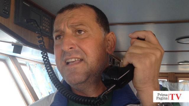 VIDEO –  La telefonata del cap. Mimmo Asaro che informa del salvataggio di piu’ di 100 migranti