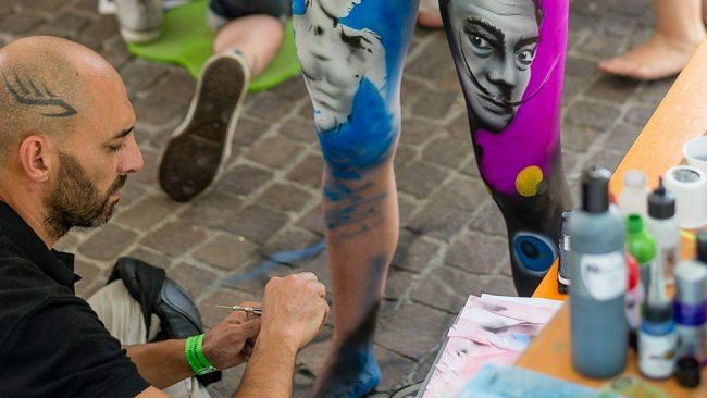 Al campionato nazionale dei corpi dipinti sul Garda, grandi soddisfazioni per l’artista castelvetranese Agostino Dimitri