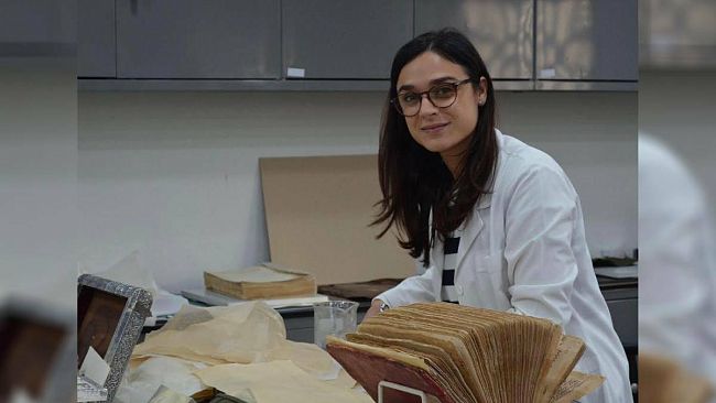 restauro-di-un-incunabolo-la-trapanese-valeria-di-capizzi-nel-team-di-esperti