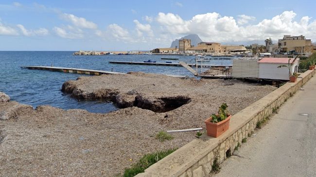 ​Porto di Bonagia, l’opposizione di Valderice incalza: “Propaganda, promesse mancate e fondi perduti”