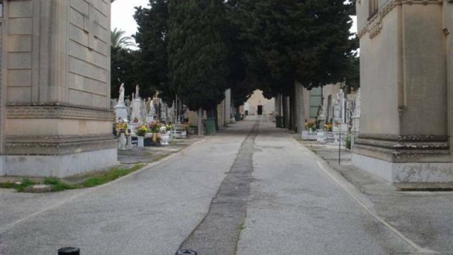 Orario continuato per apertura del cimitero da domenica 29 a giovedi 02