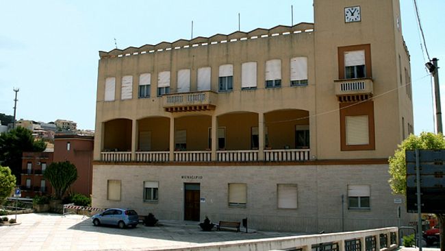 ​Soppresse 2 fermate Ast a Trapani, il Comune di Valderice avvia raccolte firme