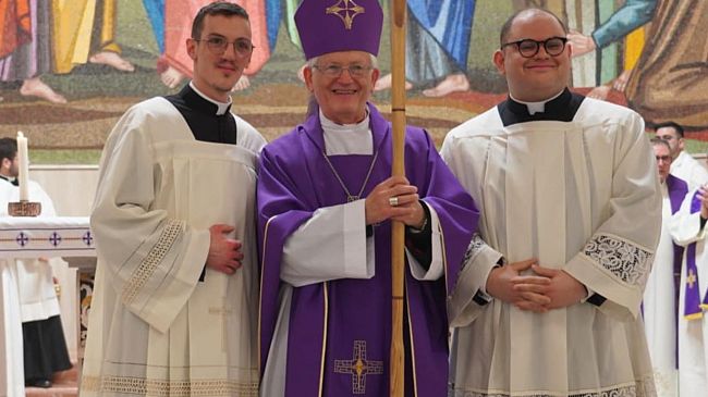 Vigilia dell’Immacolata in festa per la comunità diocesana di Trapani. Il vescovo ordina due nuovi diaconi