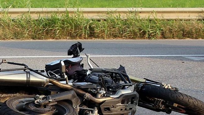 ​Schianto contro un palo della luce, muore motociclista a Salemi
