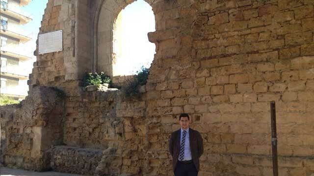 video-degrado-e-abbandono-dell-arco-normanno-simbolo-della-citta