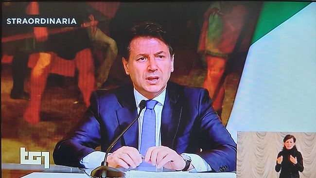 Il premier Conte: 4 mld e 300 mln ai comuni per sostegno alle famiglie