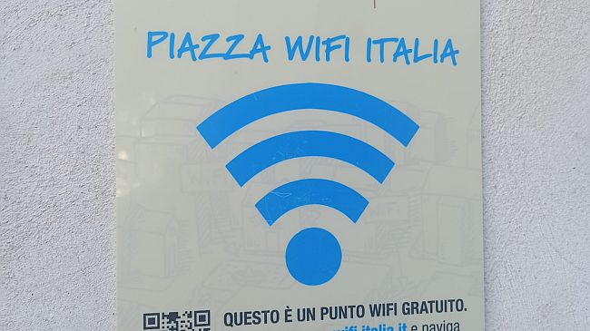Wifi gratis ad Alcamo, il comune rinnova la convenzione con Infratel