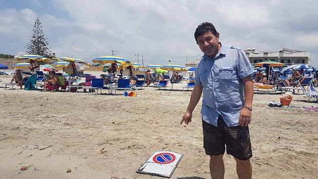 VIDEO – Mazara, divieto di sbarco sulla spiaggia…?