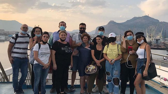 Pescatori sequestrati a Bengasi, il “gioco sporco” dei libici e le promesse del Governo Italiano. Familiari e armatori a Roma